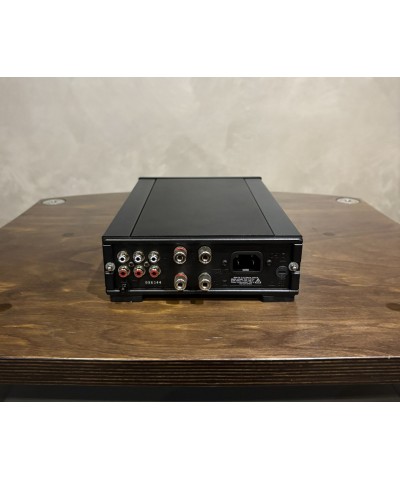 REGA IO DEMO AMPLIFICATORE INTEGRATO DI DIMENSIONI COMPATTE GARANZIA UFFICIALE