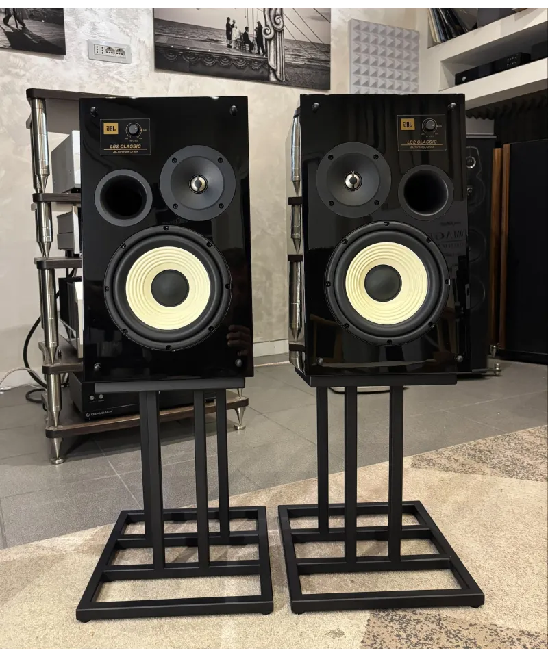 JBL L82 CLASSIC BLACK EDITION + JBL JS80 DEMO COPPIA DIFFUSORI CON STAND DEDICATO GARANZIA UFFICIALE