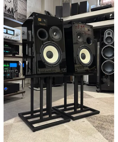 JBL L82 CLASSIC BLACK EDITION + JBL JS80 DEMO COPPIA DIFFUSORI CON STAND DEDICATO GARANZIA UFFICIALE