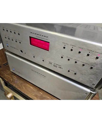 KRELL SHOWCASE PROCESSOR + KRELL SHOWCASE MULTI-CHANNEL AMPLIFIER USATO